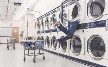 Ile mokre pranie może leżeć w pralce?