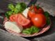 Co jest zdrowsze mozzarella czy feta? Co jest zdrowsze mozzarella czy feta?